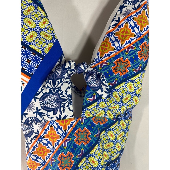 NWT Nanette Lepore Patchwork Goddess one piece swimsuit with key hole front open - Picture 6 of 10